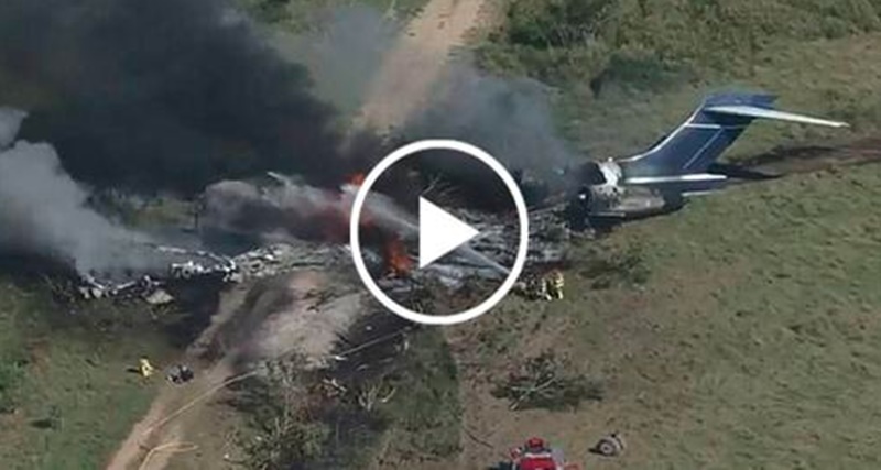 “Desastre de Ano Novo” Avião acaba de cair