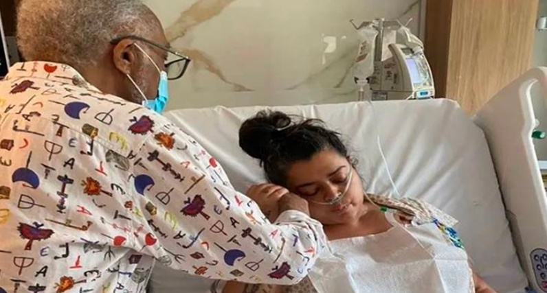 Preta Gil recebe cuidados de Gilberto Gil em leito de hospital e faz desabafo…ver mais