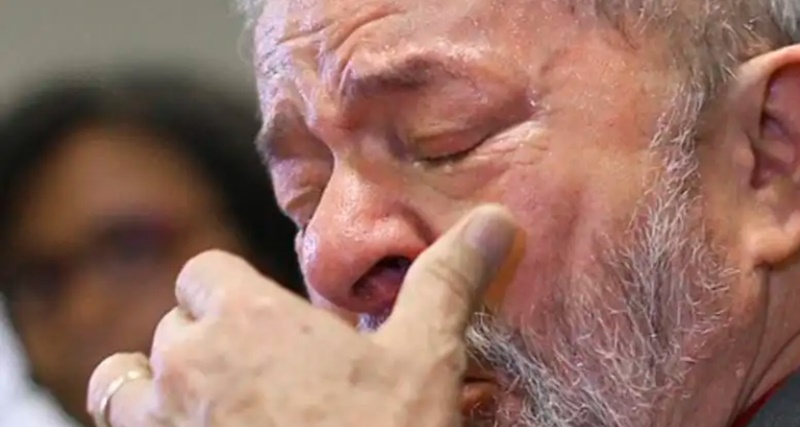 URGENTE: Lula precisou ser levado às pressas para o hospital e seu estado de saúde é… Ver mais
