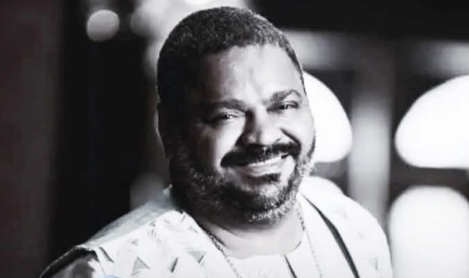Luto : Cantor Arlindo Cruz morre aos 66 anos após com…ver Mais